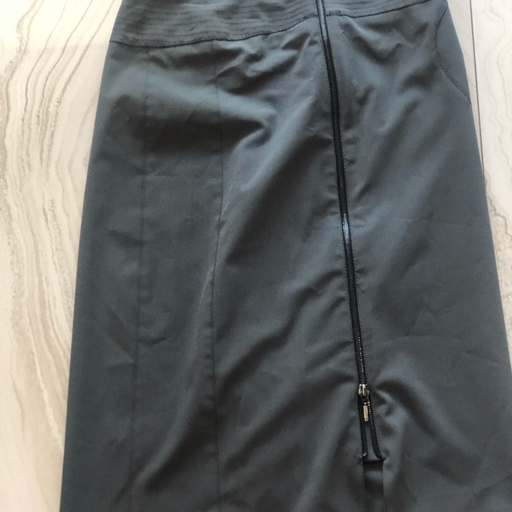 Skirt - Picture 3 of 4